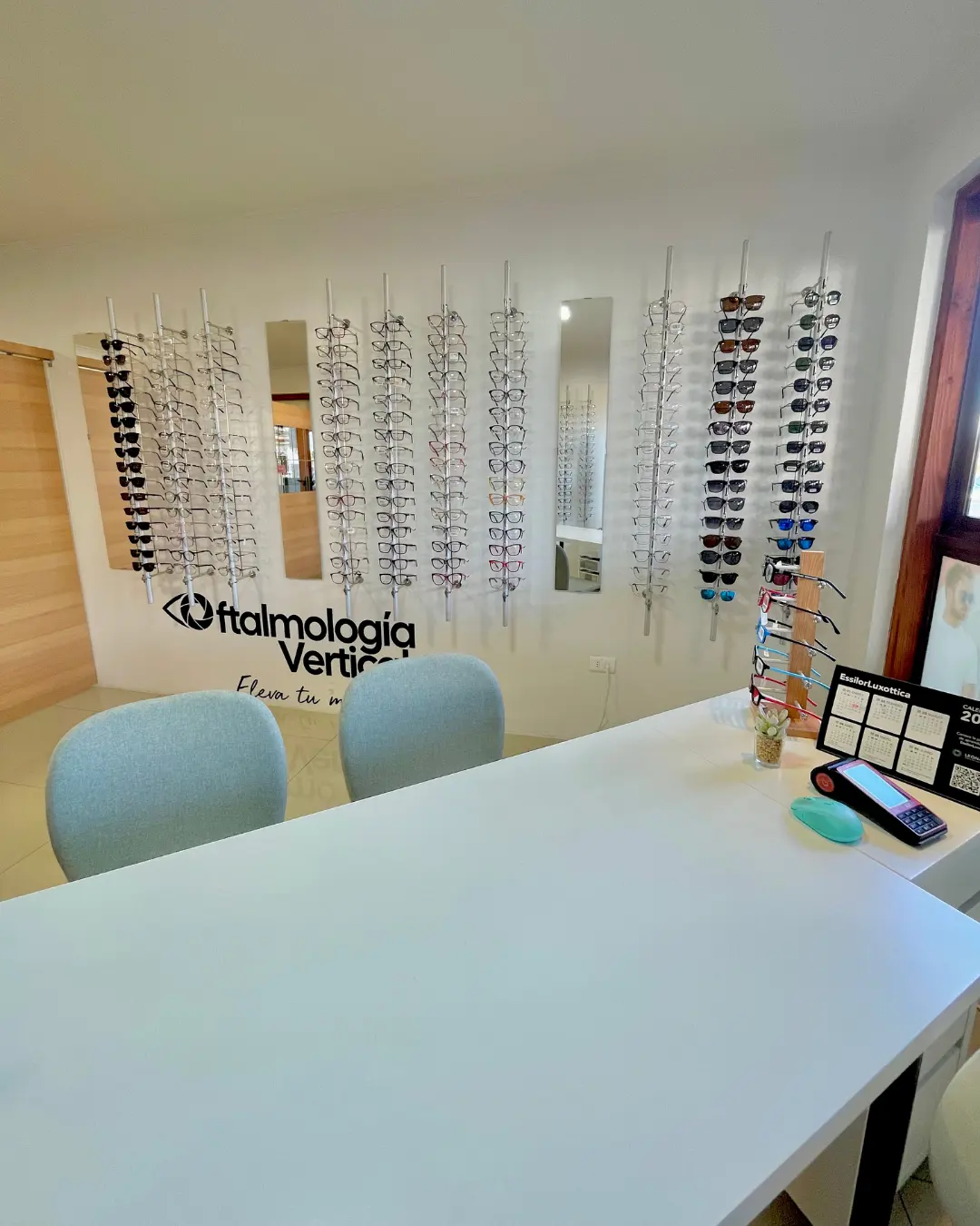 Sala de Ventas de Oftalmología Vertical
